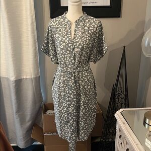 Gray and White Printed Belted Women’s Dress